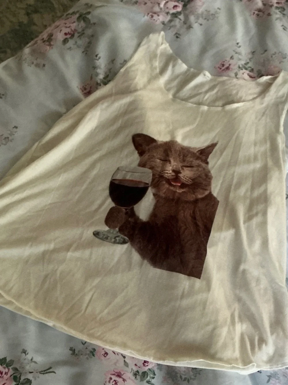 White Sleeveless Cat Shirt Sz M